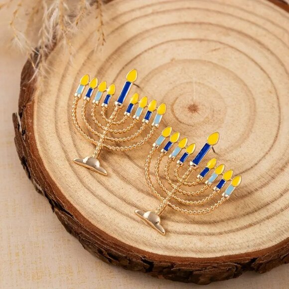 🕎HOST PICK🕎Large Gold Hanukkah Menorah Post Earrings Jewish Judaic - Picture 4 of 7
